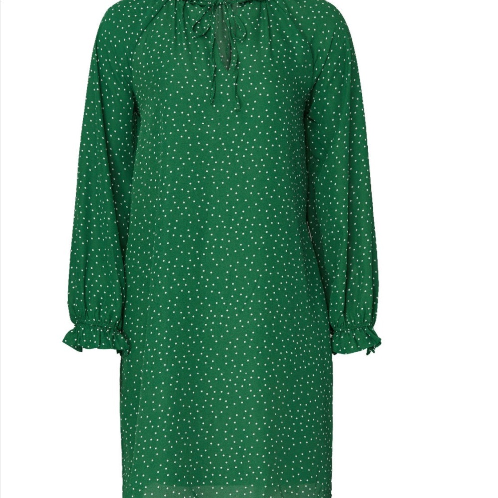 Bobeau| Green polka dot Ruffle dress M